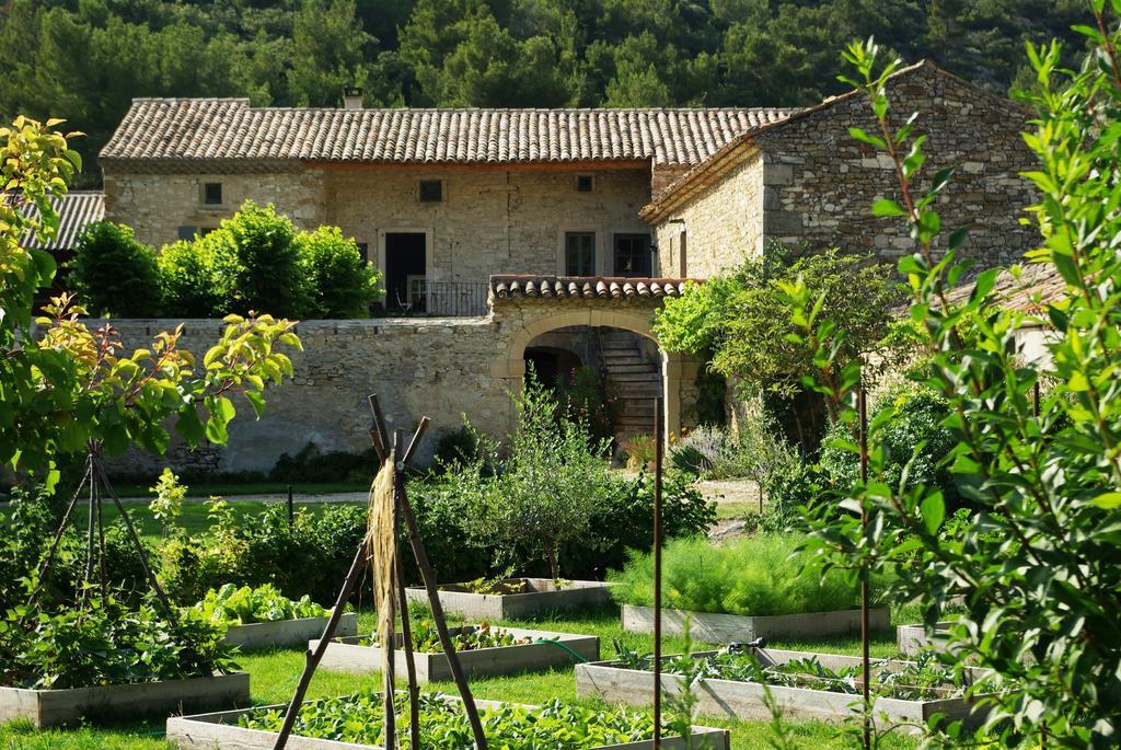 Le Mas De La Fontaine Bed & Breakfast Le Pegue Luaran gambar
