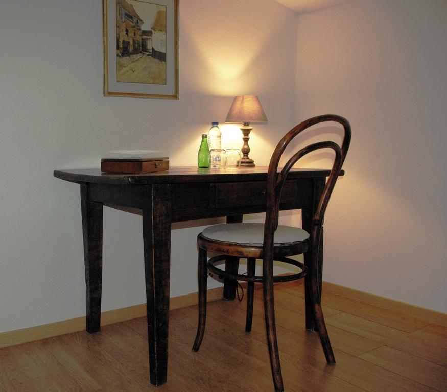 Le Mas De La Fontaine Bed & Breakfast Le Pegue Bilik gambar
