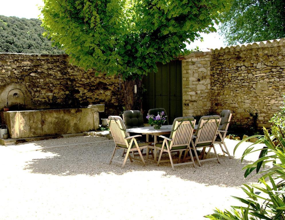Le Mas De La Fontaine Bed & Breakfast Le Pegue Luaran gambar