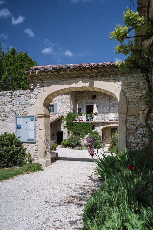 Le Mas De La Fontaine Bed & Breakfast Le Pegue Luaran gambar